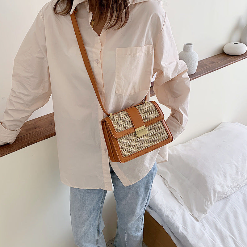 Woman in light shirt and jeans with woven crossbody bag, FashionRay casual style