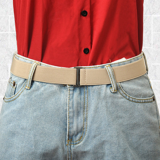 Beige elastic belt on light blue jeans with red button-up shirt, FashionRay casual style