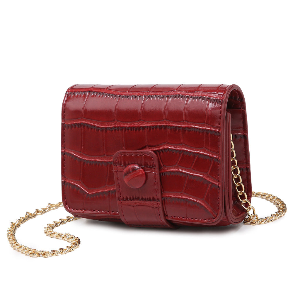 Red crocodile-pattern mini shoulder bag with gold chain, FashionRay trendy accessory